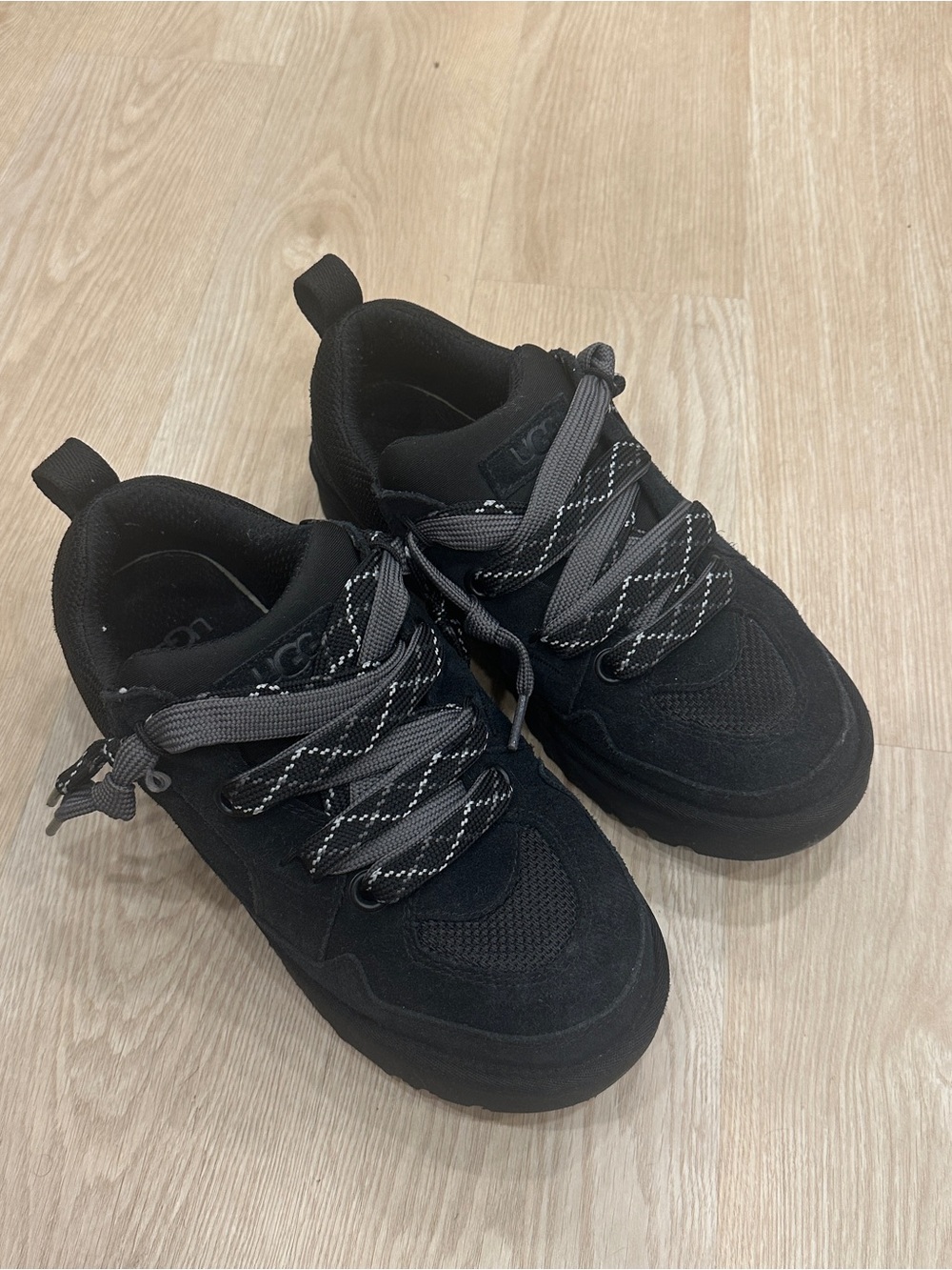 UGG Men's Black Lo Lowmel